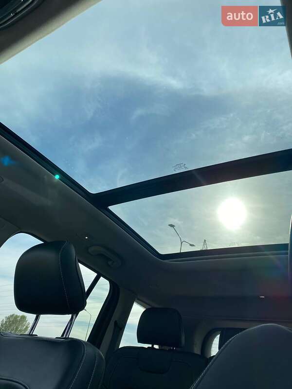 Внедорожник / Кроссовер Jeep Grand Cherokee 2023 в Киеве