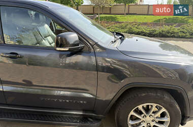 Внедорожник / Кроссовер Jeep Grand Cherokee 2015 в 