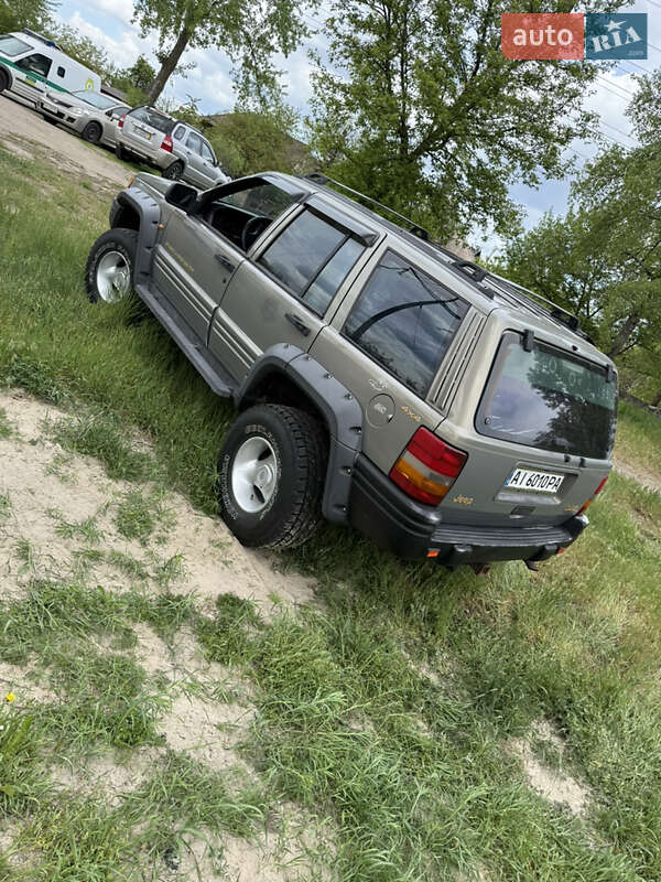 Внедорожник / Кроссовер Jeep Grand Cherokee 1997 в Киеве
