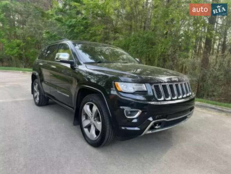 Внедорожник / Кроссовер Jeep Grand Cherokee 2015 в 