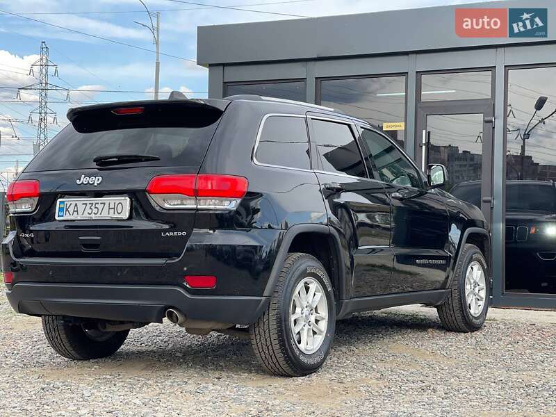 Внедорожник / Кроссовер Jeep Grand Cherokee 2017 в Киеве