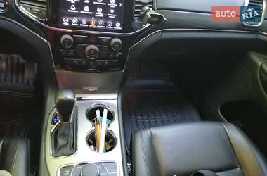 Позашляховик / Кросовер Jeep Grand Cherokee 2020 в 