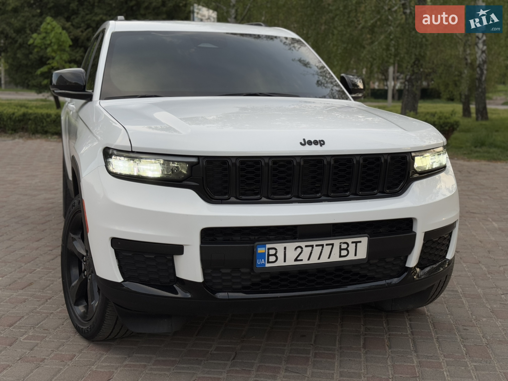2022 Jeep Grand Cherokee - мініатюра 26