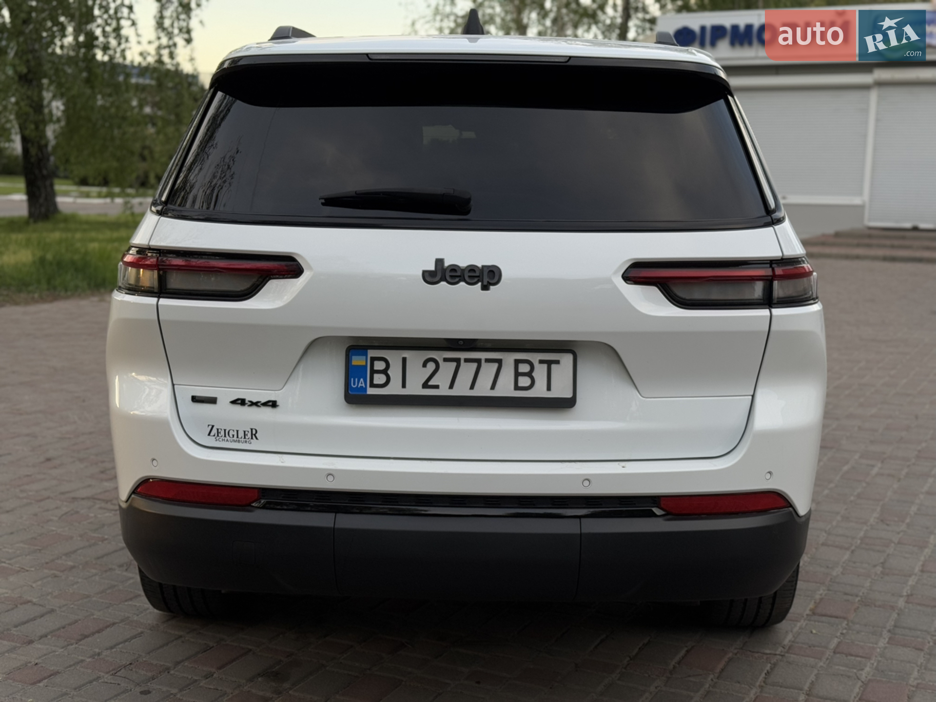 2022 Jeep Grand Cherokee - мініатюра 40