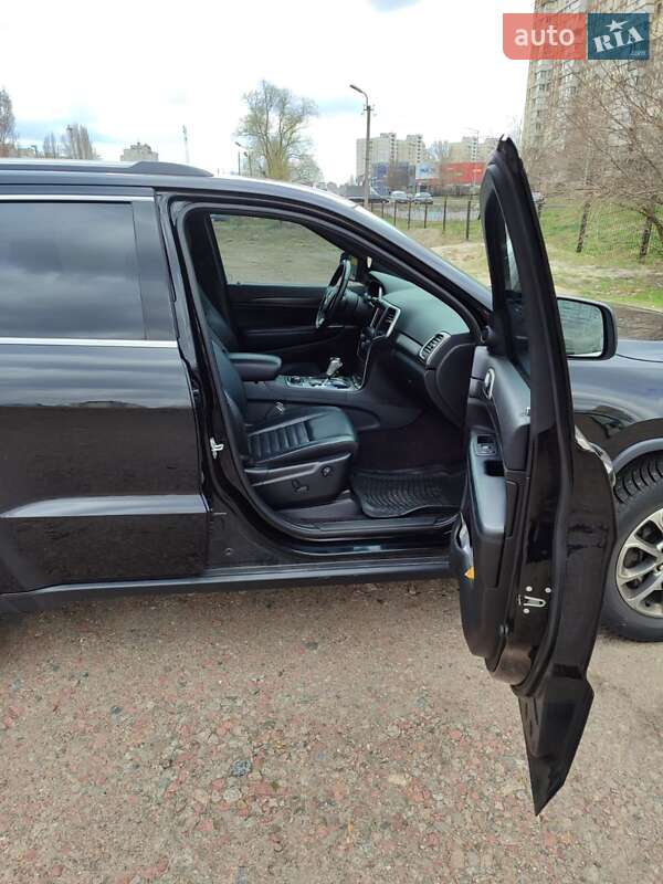 Внедорожник / Кроссовер Jeep Grand Cherokee 2018 в Киеве фото 8 Внедорожник / Кроссовер Jeep Grand Cherokee 2018 в Киеве