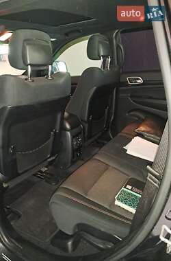 Внедорожник / Кроссовер Jeep Grand Cherokee 2016 в 