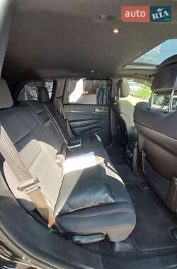 Внедорожник / Кроссовер Jeep Grand Cherokee 2016 в 