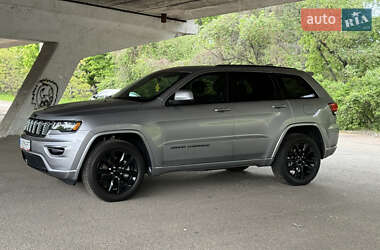 Позашляховик / Кросовер Jeep Grand Cherokee 2020 в 