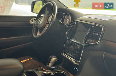 Позашляховик / Кросовер Jeep Grand Cherokee 2020 в 