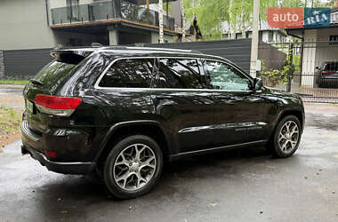Позашляховик / Кросовер Jeep Grand Cherokee 2018 в 