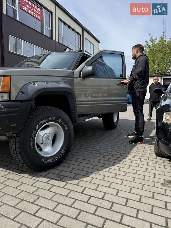 Внедорожник / Кроссовер Jeep Grand Cherokee 1997 в Киеве