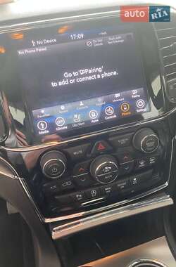 Внедорожник / Кроссовер Jeep Grand Cherokee 2019 в 