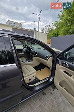 Внедорожник / Кроссовер Jeep Grand Cherokee 2015 в 