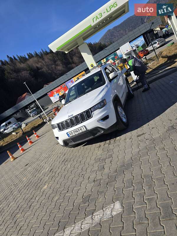 Внедорожник / Кроссовер Jeep Grand Cherokee 2020 в 