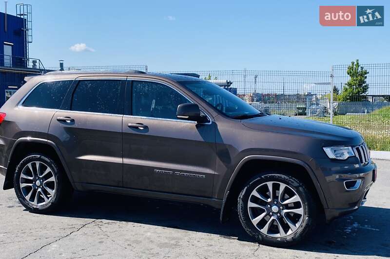 Внедорожник / Кроссовер Jeep Grand Cherokee 2017 в Виннице