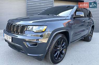 Позашляховик / Кросовер Jeep Grand Cherokee 2017 в 