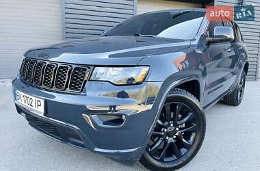 Позашляховик / Кросовер Jeep Grand Cherokee 2017 в 