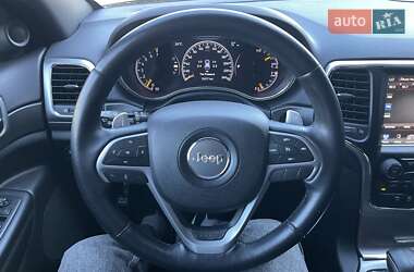 Позашляховик / Кросовер Jeep Grand Cherokee 2017 в 