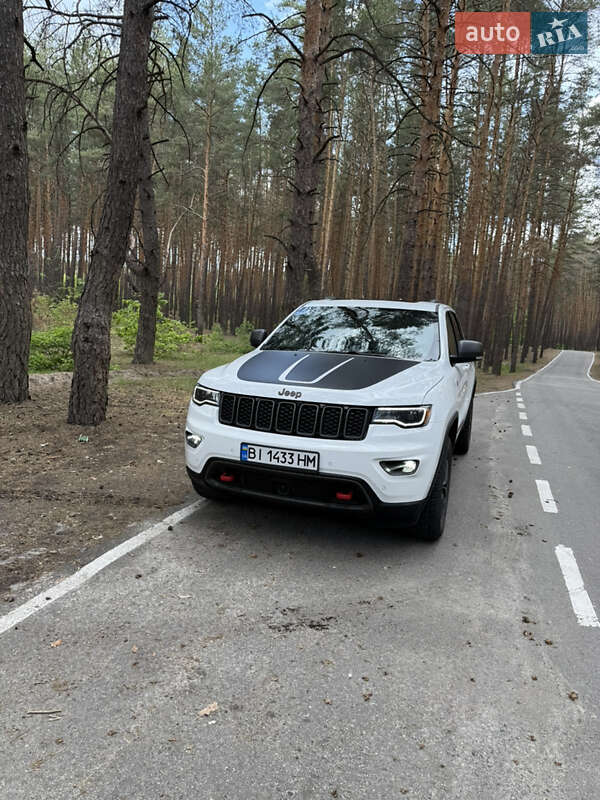 Внедорожник / Кроссовер Jeep Grand Cherokee 2017 в Полтаве