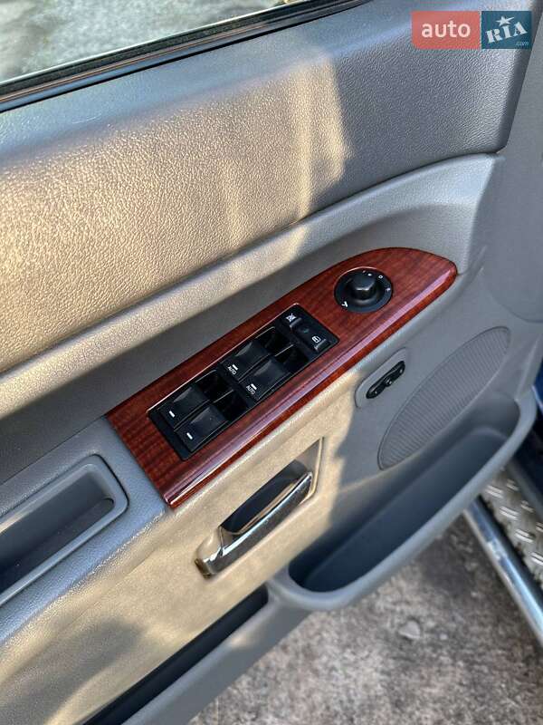 Внедорожник / Кроссовер Jeep Grand Cherokee 2006 в Андреевке фото 14 Внедорожник / Кроссовер Jeep Grand Cherokee 2006 в Андреевке