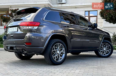 Позашляховик / Кросовер Jeep Grand Cherokee 2018 в 