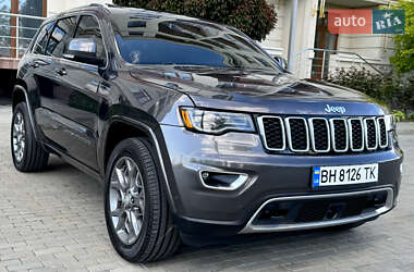Позашляховик / Кросовер Jeep Grand Cherokee 2018 в 
