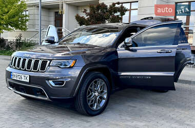 Позашляховик / Кросовер Jeep Grand Cherokee 2018 в 