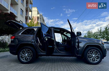 Позашляховик / Кросовер Jeep Grand Cherokee 2018 в 