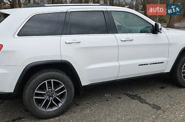 Позашляховик / Кросовер Jeep Grand Cherokee 2018 в 
