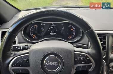 Позашляховик / Кросовер Jeep Grand Cherokee 2017 в 