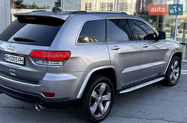 Позашляховик / Кросовер Jeep Grand Cherokee 2014 в 