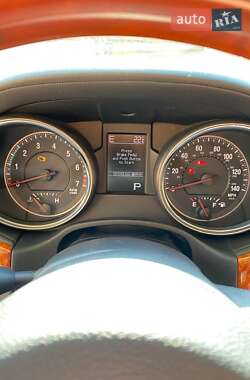 Позашляховик / Кросовер Jeep Grand Cherokee 2012 в 