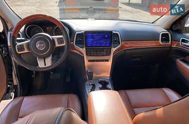 Позашляховик / Кросовер Jeep Grand Cherokee 2012 в 