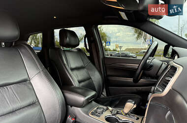 Внедорожник / Кроссовер Jeep Grand Cherokee 2016 в 