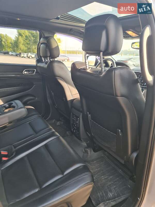 Внедорожник / Кроссовер Jeep Grand Cherokee 2019 в Киеве