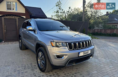 Позашляховик / Кросовер Jeep Grand Cherokee 2021 в 