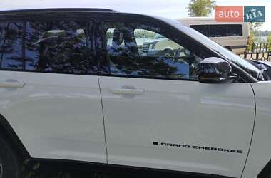 Внедорожник / Кроссовер Jeep Grand Cherokee 2022 в 
