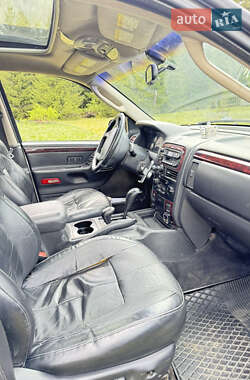Внедорожник / Кроссовер Jeep Grand Cherokee 2002 в 