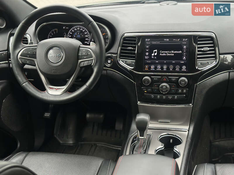 Внедорожник / Кроссовер Jeep Grand Cherokee 2020 в Киеве