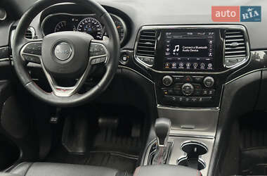 Позашляховик / Кросовер Jeep Grand Cherokee 2020 в 