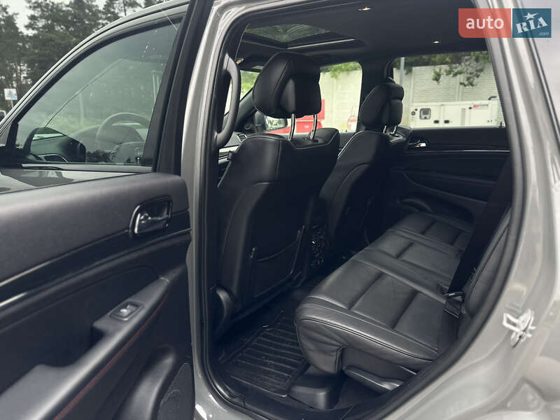 Внедорожник / Кроссовер Jeep Grand Cherokee 2020 в Киеве