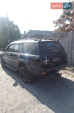 Позашляховик / Кросовер Jeep Grand Cherokee 2001 в 