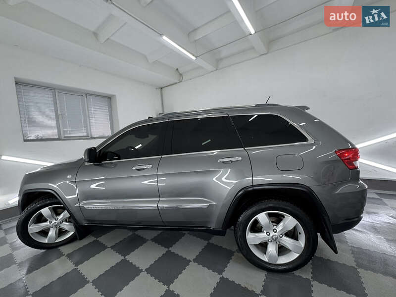 Внедорожник / Кроссовер Jeep Grand Cherokee 2011 в Трускавце
