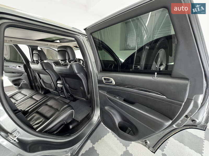 Внедорожник / Кроссовер Jeep Grand Cherokee 2011 в Трускавце