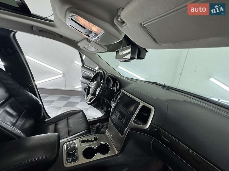 Внедорожник / Кроссовер Jeep Grand Cherokee 2011 в Трускавце