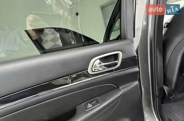 Внедорожник / Кроссовер Jeep Grand Cherokee 2011 в 