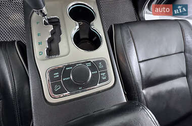 Внедорожник / Кроссовер Jeep Grand Cherokee 2011 в 