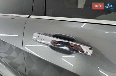 Внедорожник / Кроссовер Jeep Grand Cherokee 2011 в 