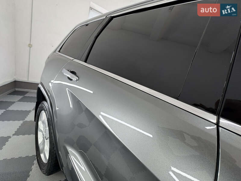 Внедорожник / Кроссовер Jeep Grand Cherokee 2011 в Трускавце