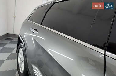 Внедорожник / Кроссовер Jeep Grand Cherokee 2011 в 
